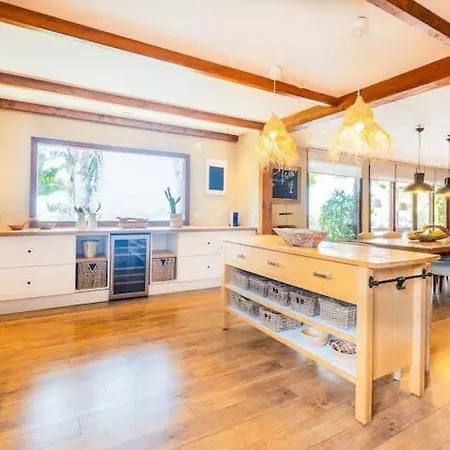 Palm Retreat - Beautiful Idyllic Views *