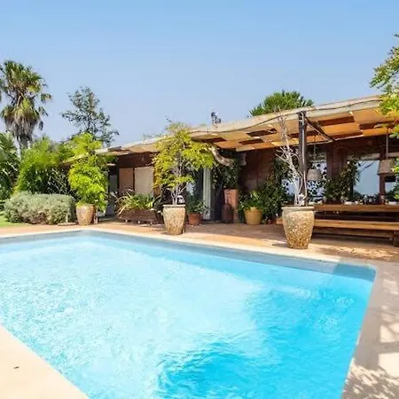 Palm Retreat - Beautiful Idyllic Views