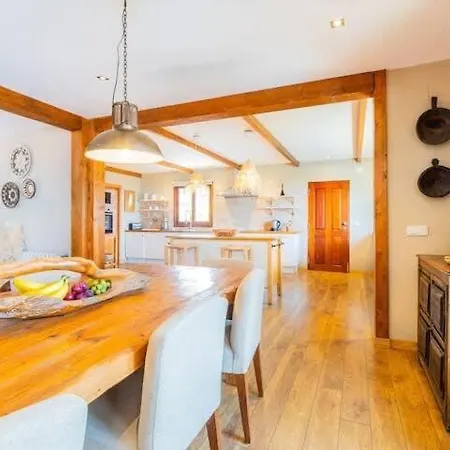 Villa Palm Retreat - Beautiful Idyllic Views *